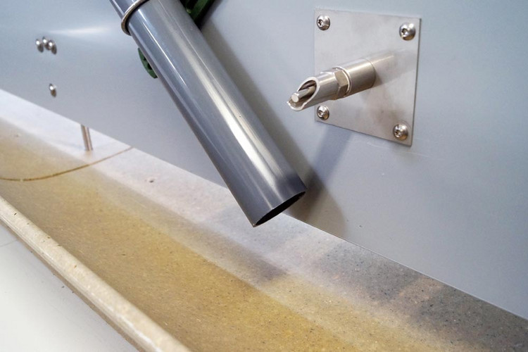 Inn-o-wall-polymer-trough